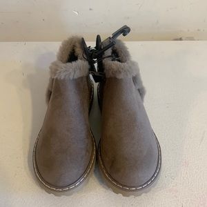 GIRLS GRAY BOOTS